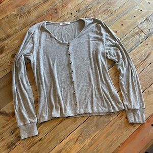 Grey Long Sleeved CBRAND shirt w/ buttons | Size M
